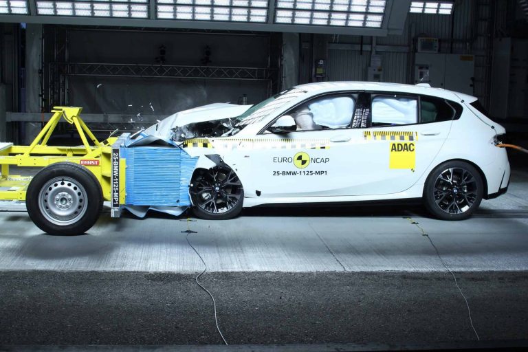 2025-BMW-1-Series-in-Euro-NCAP-crash-test-7